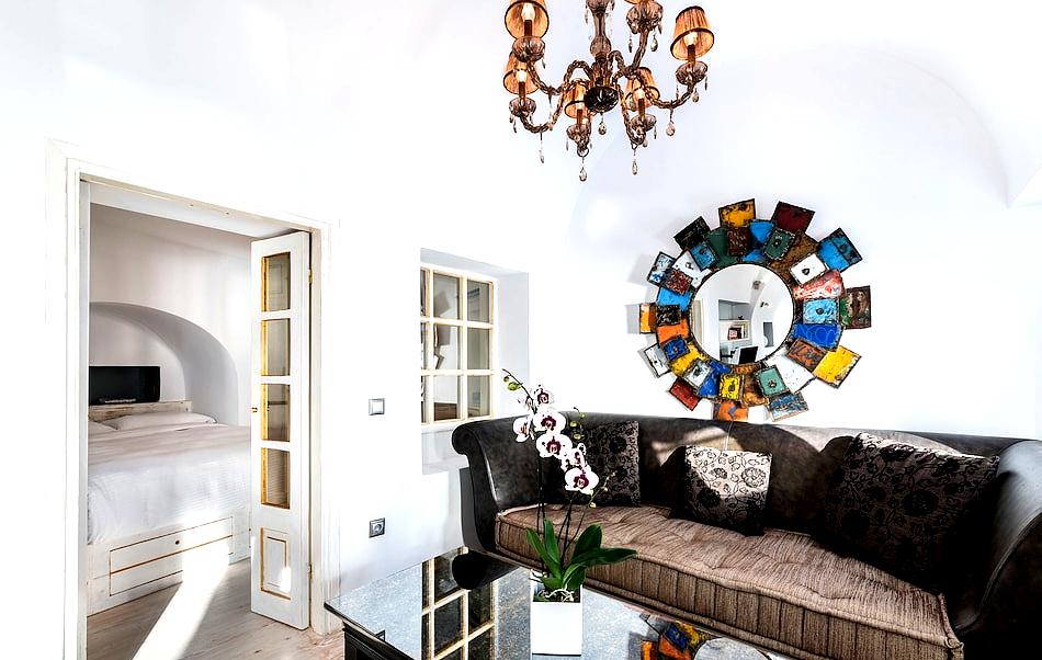 Hyperion Oia Suites